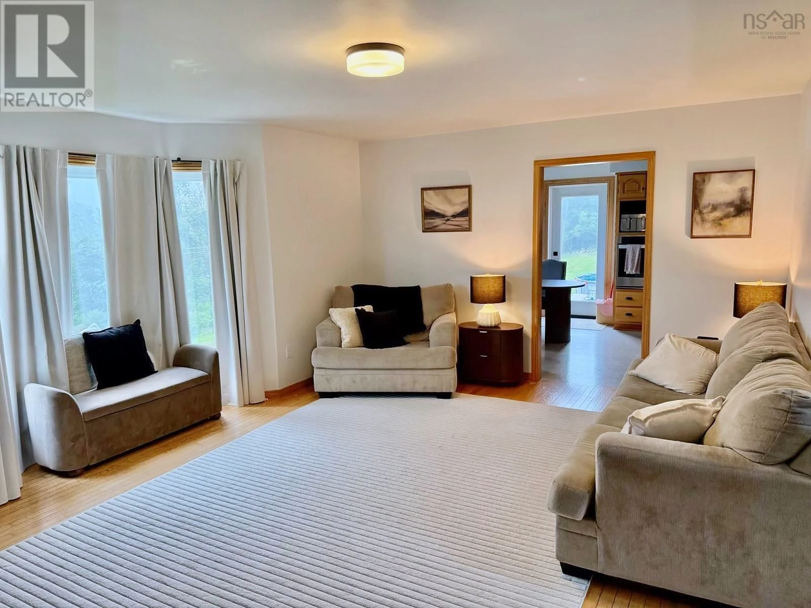 Property photograph 15 — 231 Overton Road Polished Photos