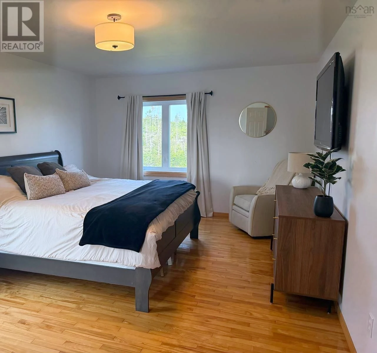 Property photograph 23 — 231 Overton Road Polished Photos
