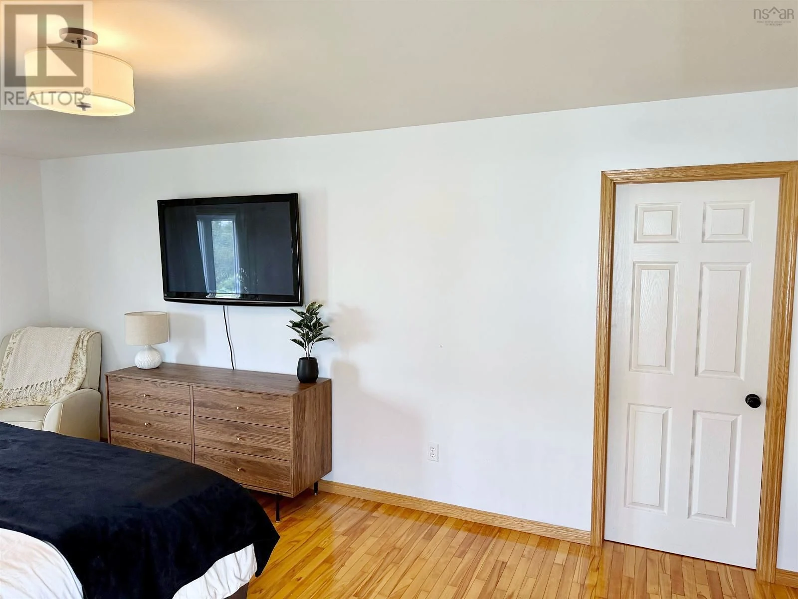 Property photograph 24 — 231 Overton Road Polished Photos
