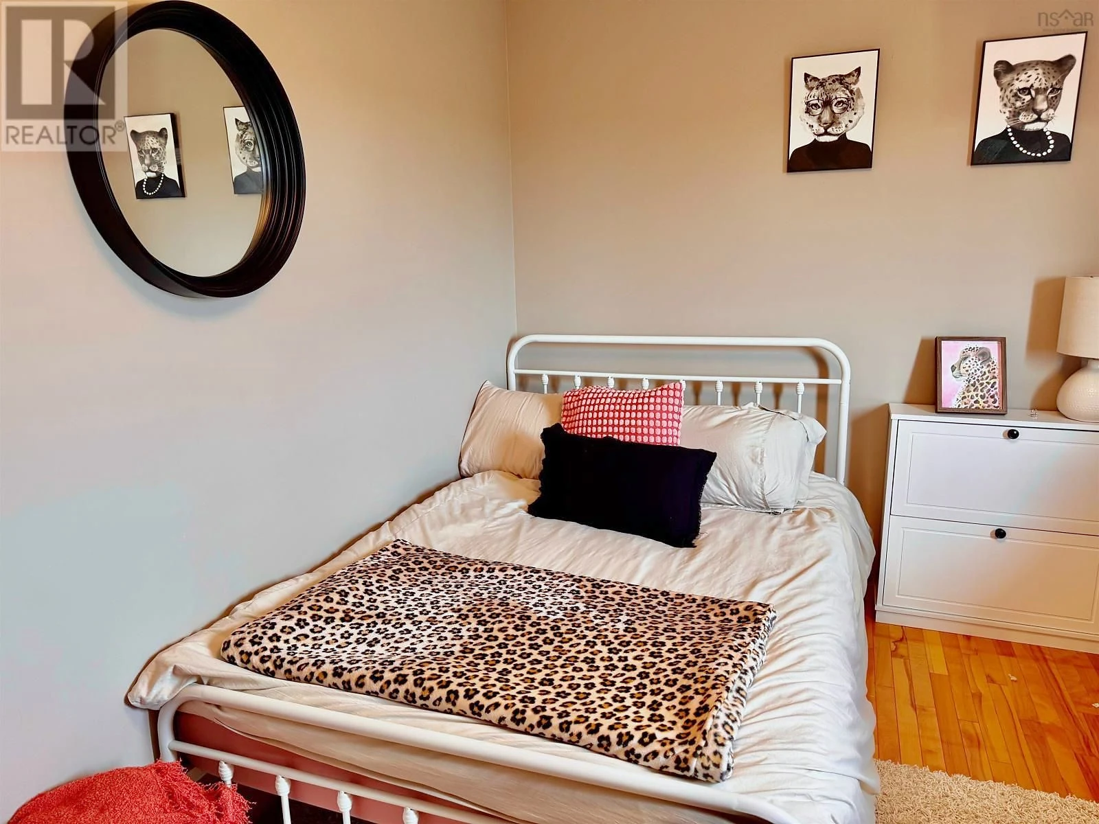 Property photograph 31 — 231 Overton Road Polished Photos