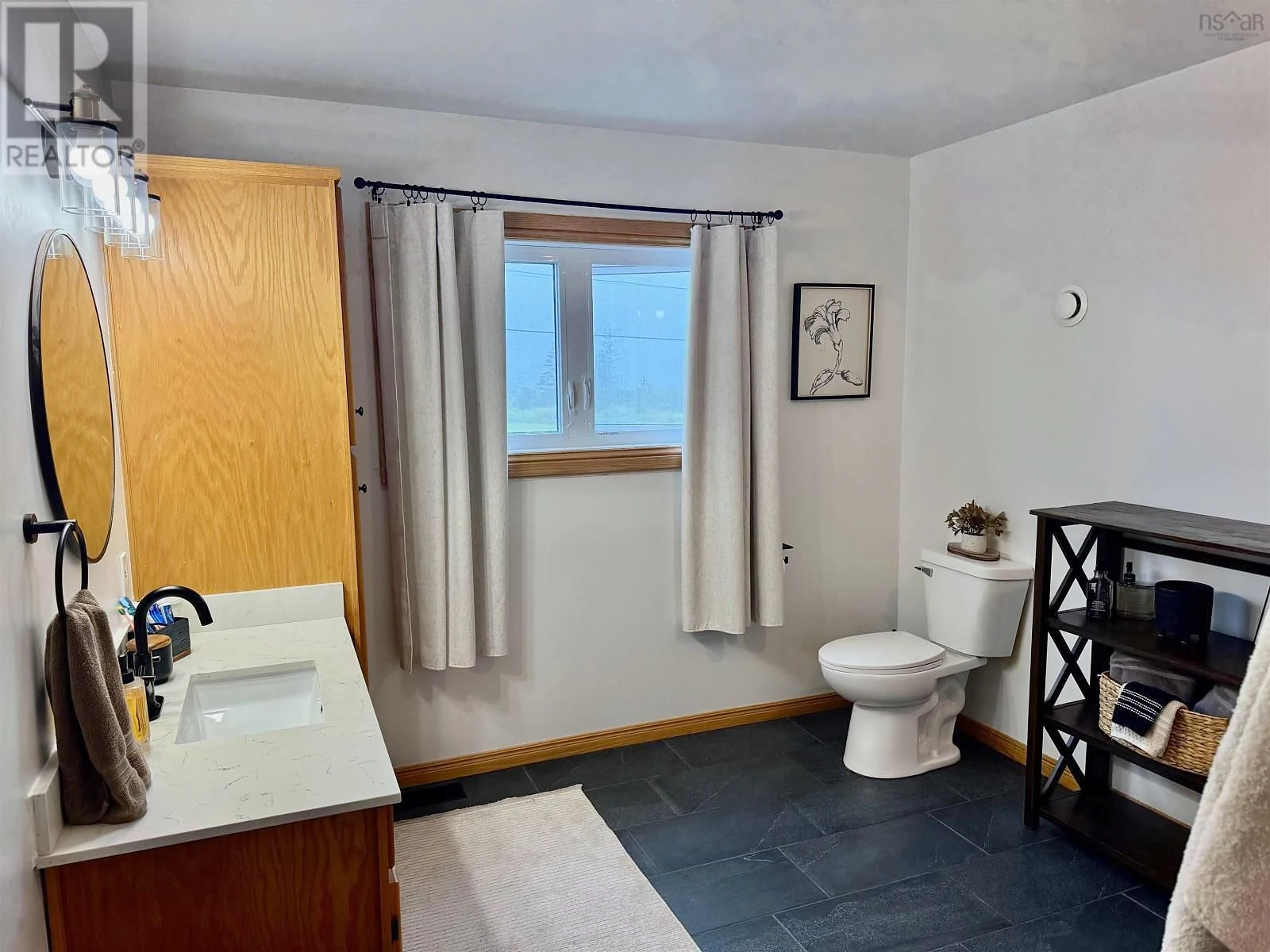Property photograph 34 — 231 Overton Road Polished Photos
