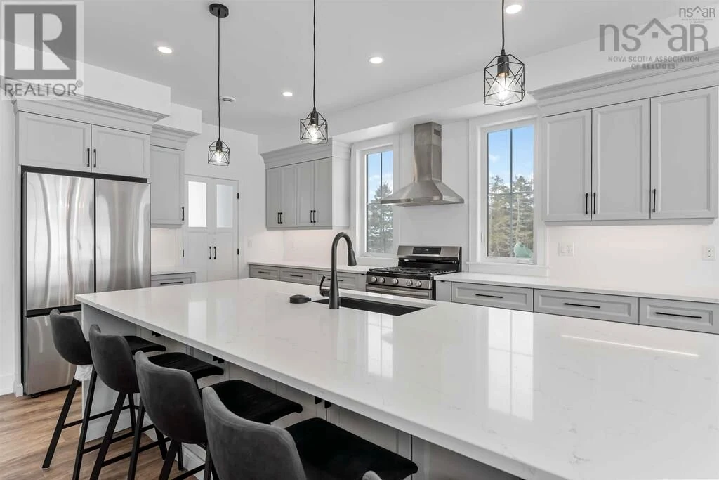 Property photograph 14 — 35 Seeland Avenue Polished Photos